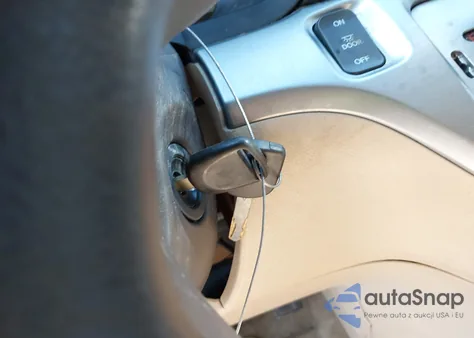 2010 Honda Odyssey Ex-L z USA, uszkodzony, nr VIN 5FNRL3H79AB033745